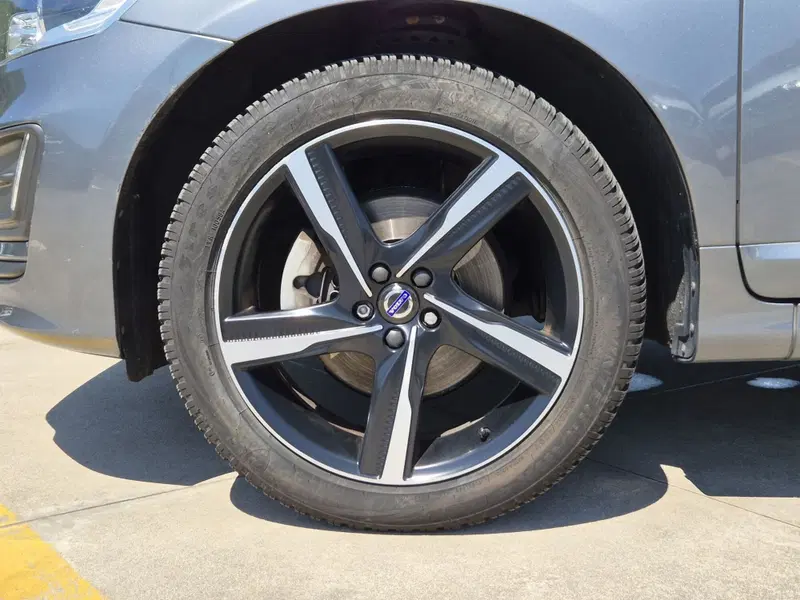 Volvo XC60 usata  (13)