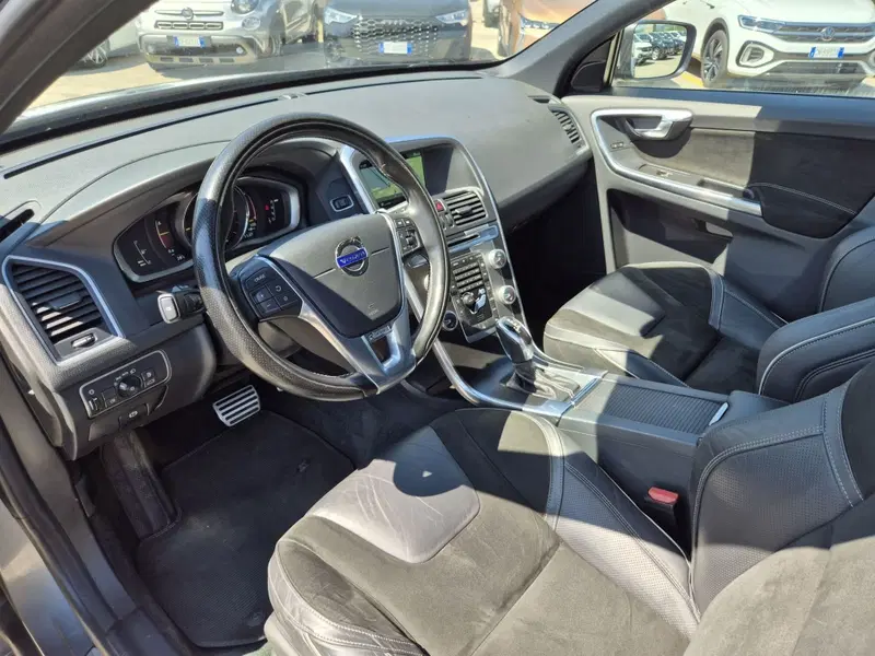 Volvo XC60 usata  (6)