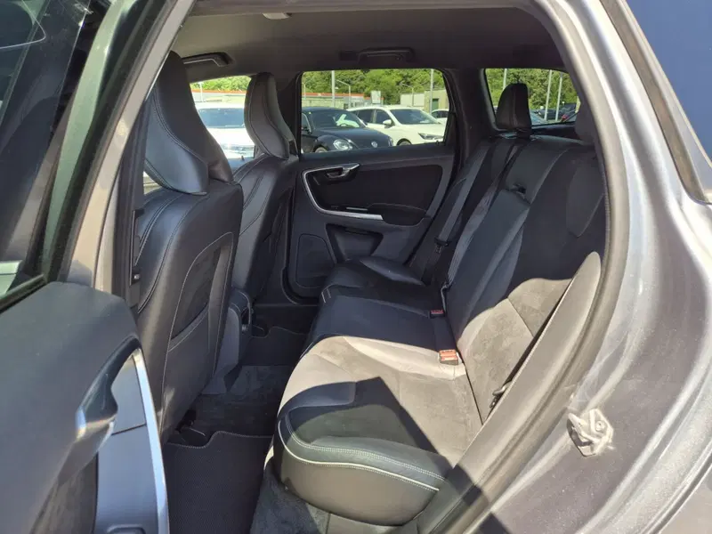 Volvo XC60 usata  (7)