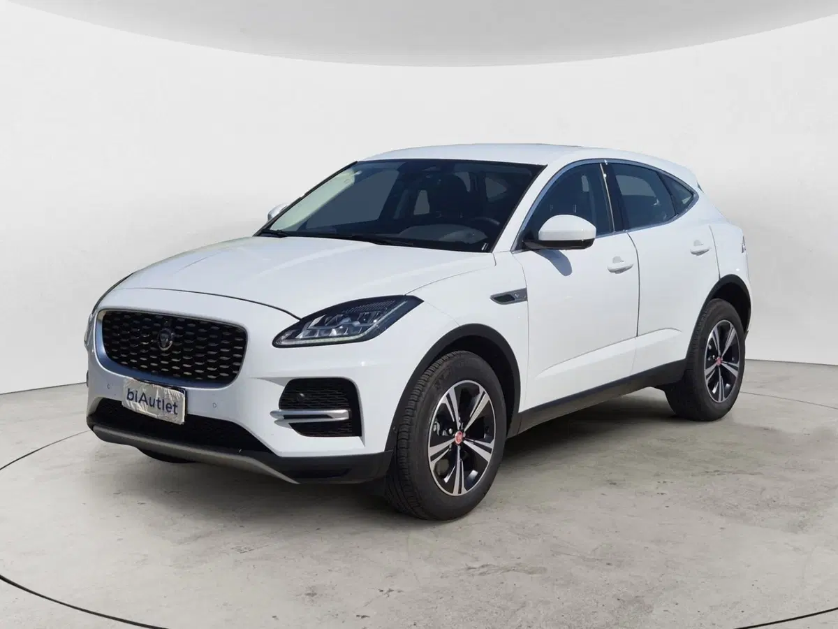 Jaguar E-Pace usata 