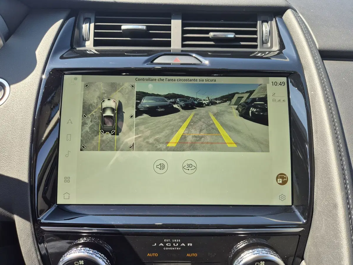 Jaguar E-Pace usata  (15)