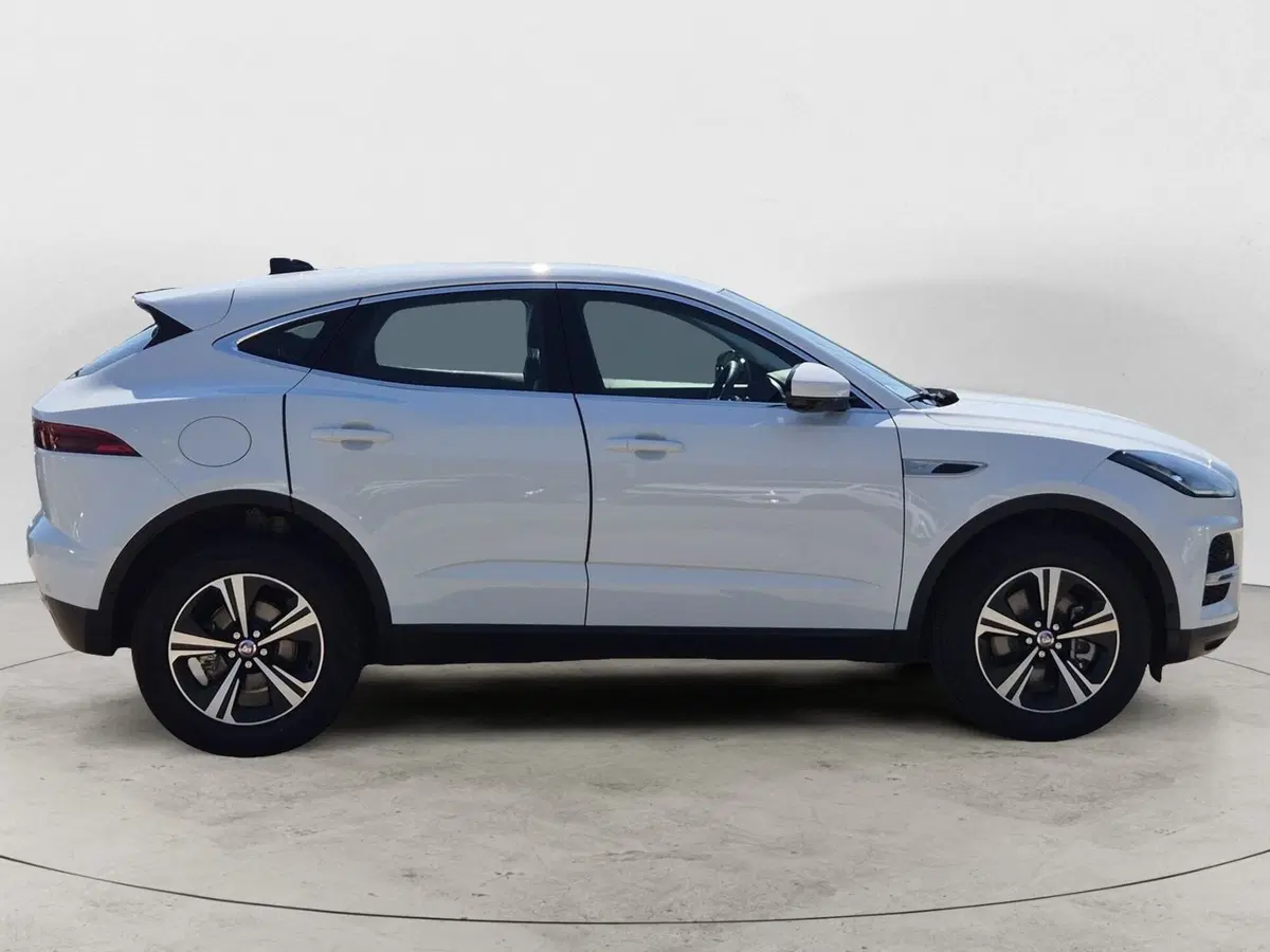 Jaguar E-Pace usata  (5)