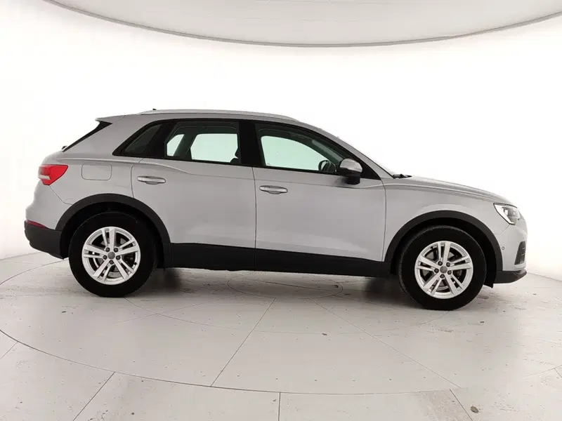Audi Q3 usata a Caserta (7)