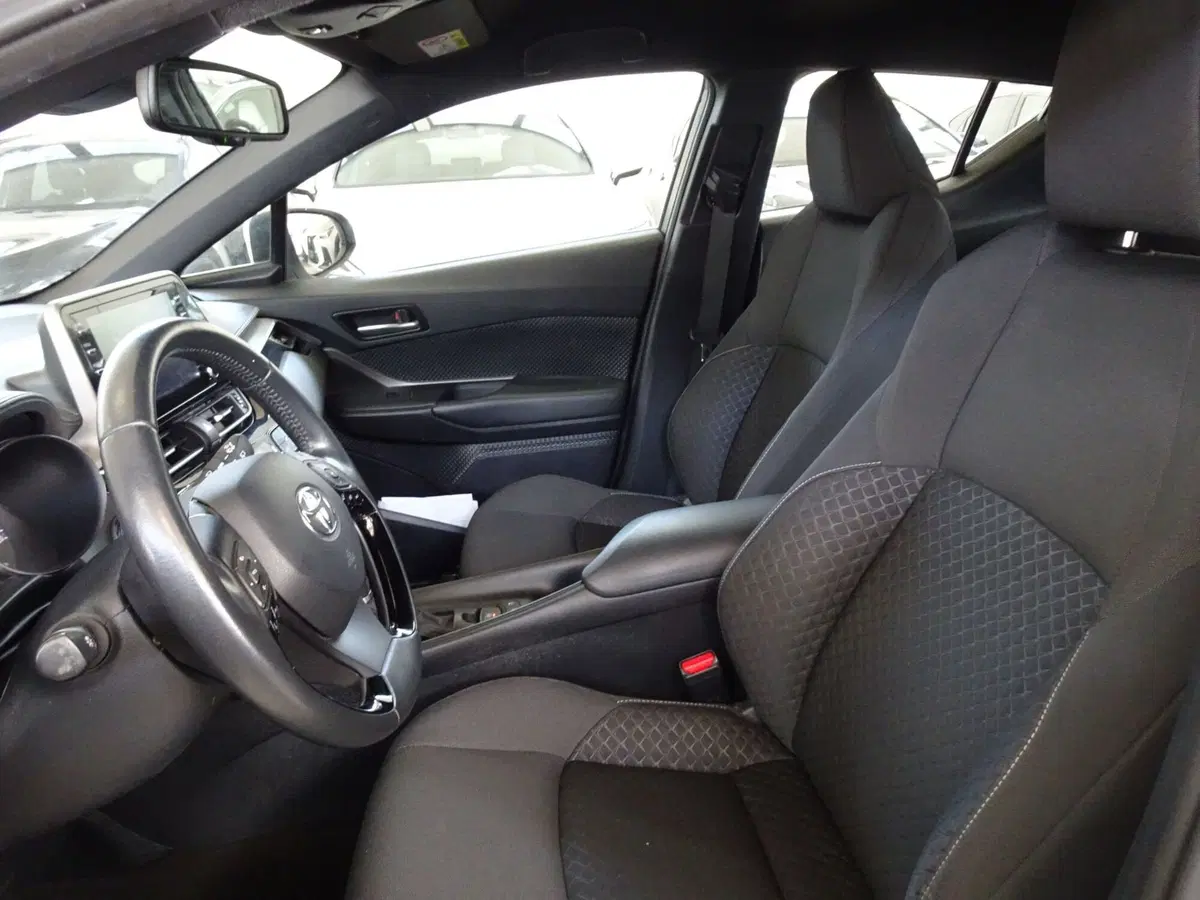 Toyota Toyota C-HR usata a Treviso (9)