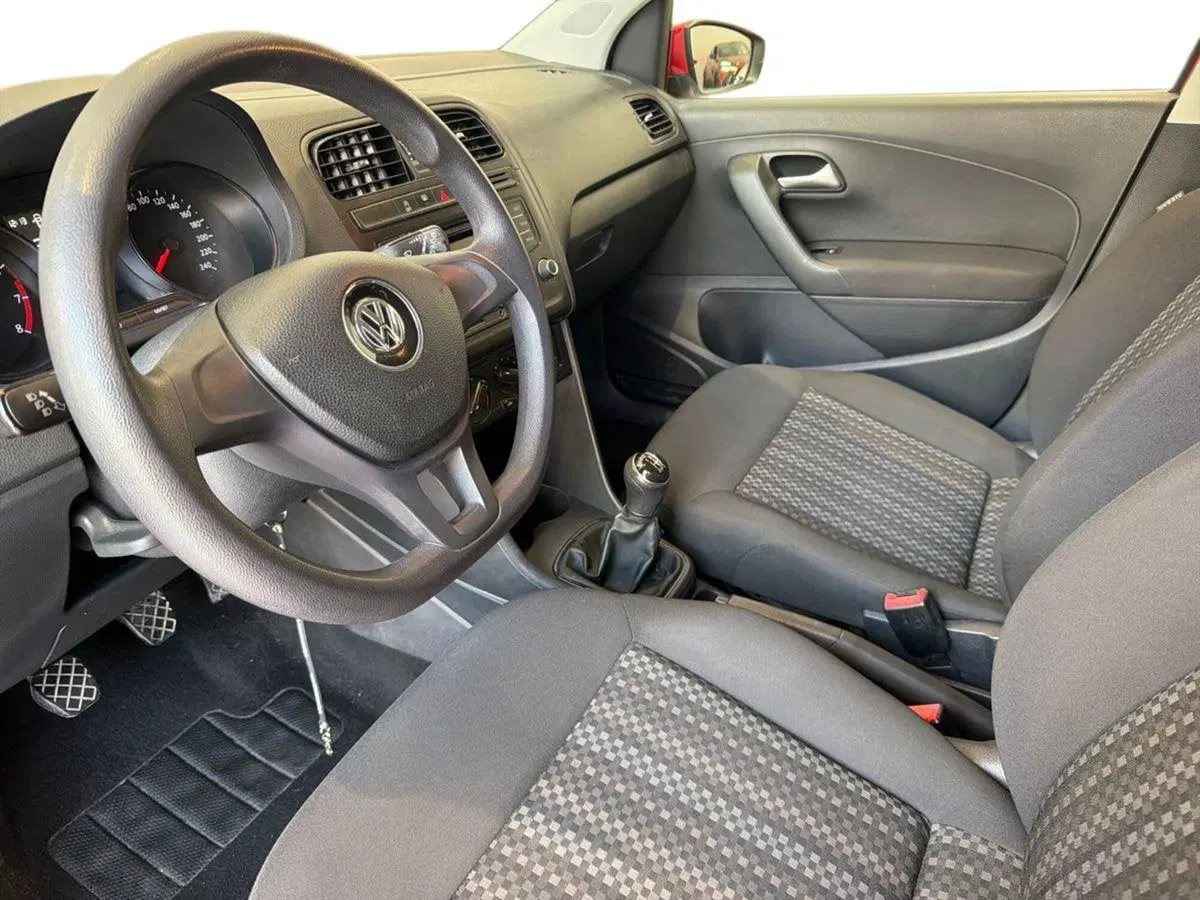 Volkswagen Polo usata a Catania (6)