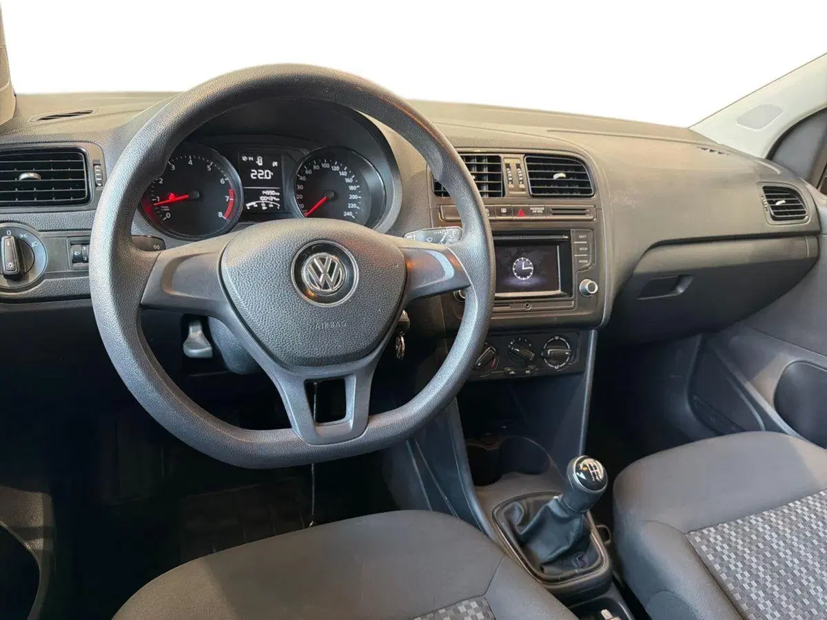 Volkswagen Polo usata a Catania (7)