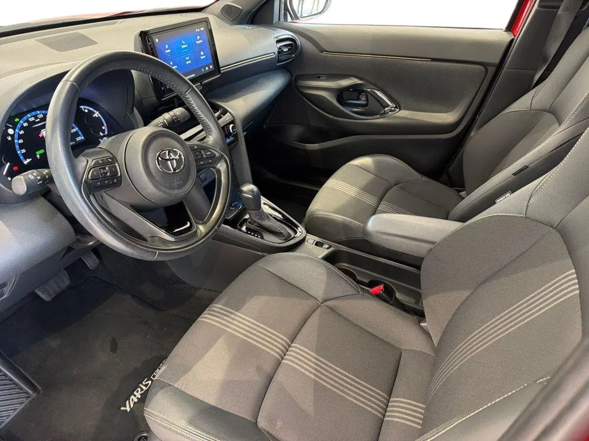 Toyota Yaris Cross usata a Catania (6)