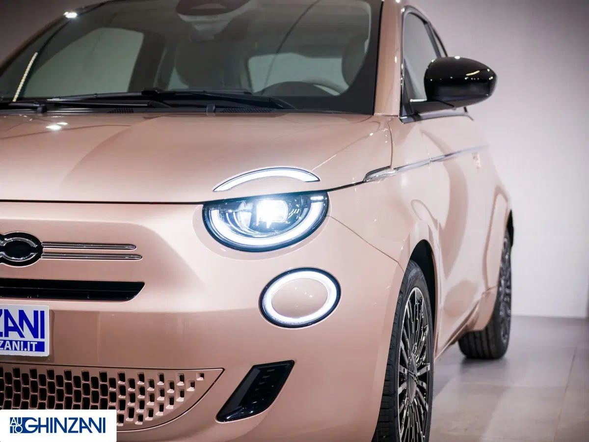 Fiat 500 nuova a Bergamo (16)