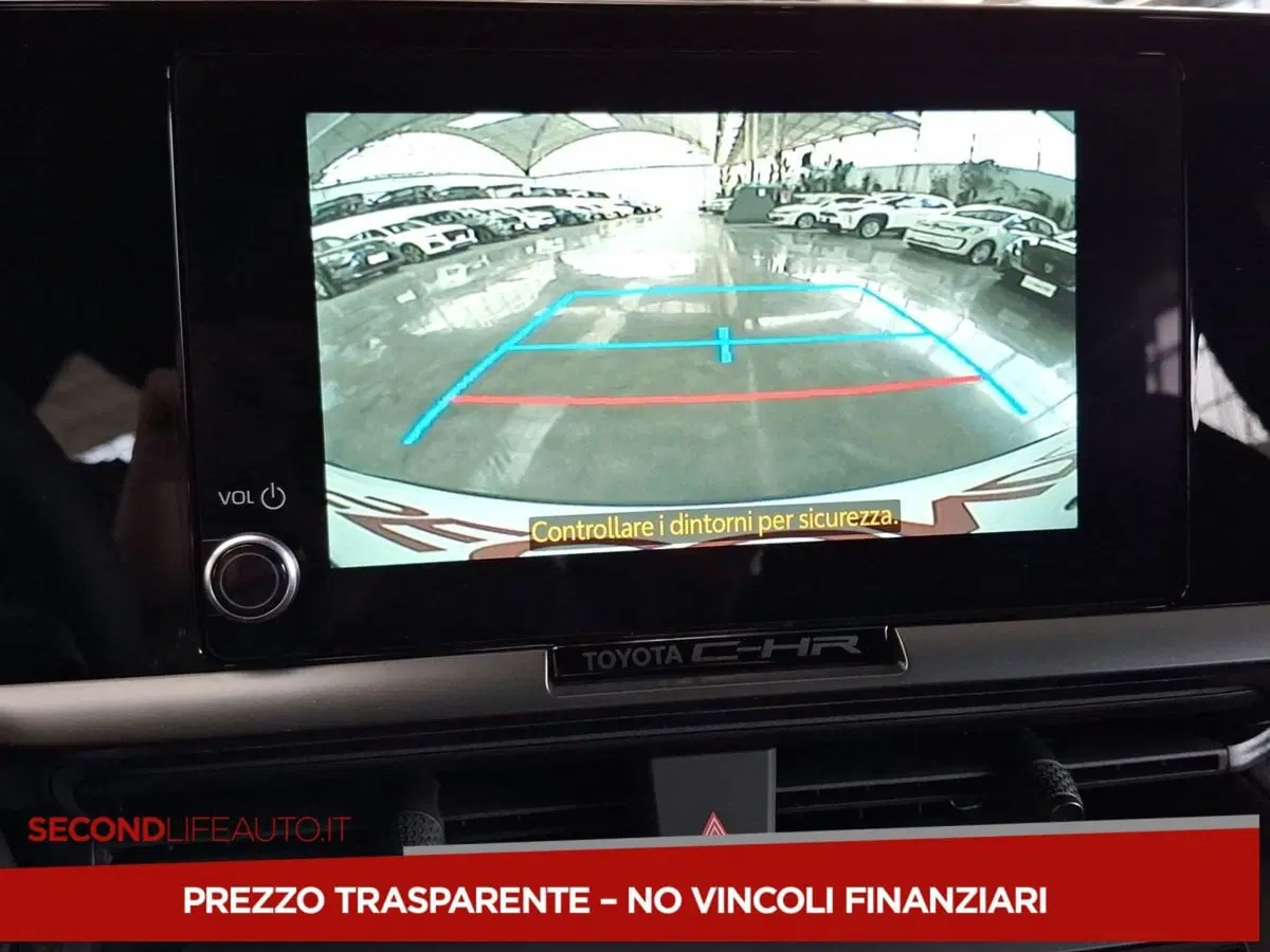 Toyota Toyota C-HR nuova a Roma (11)