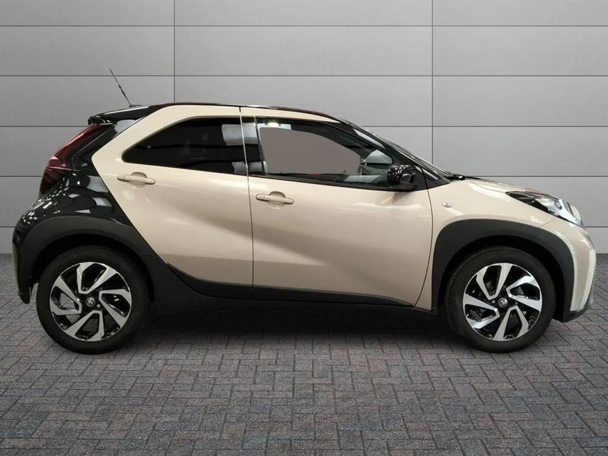 Toyota Aygo X usata a Roma (3)