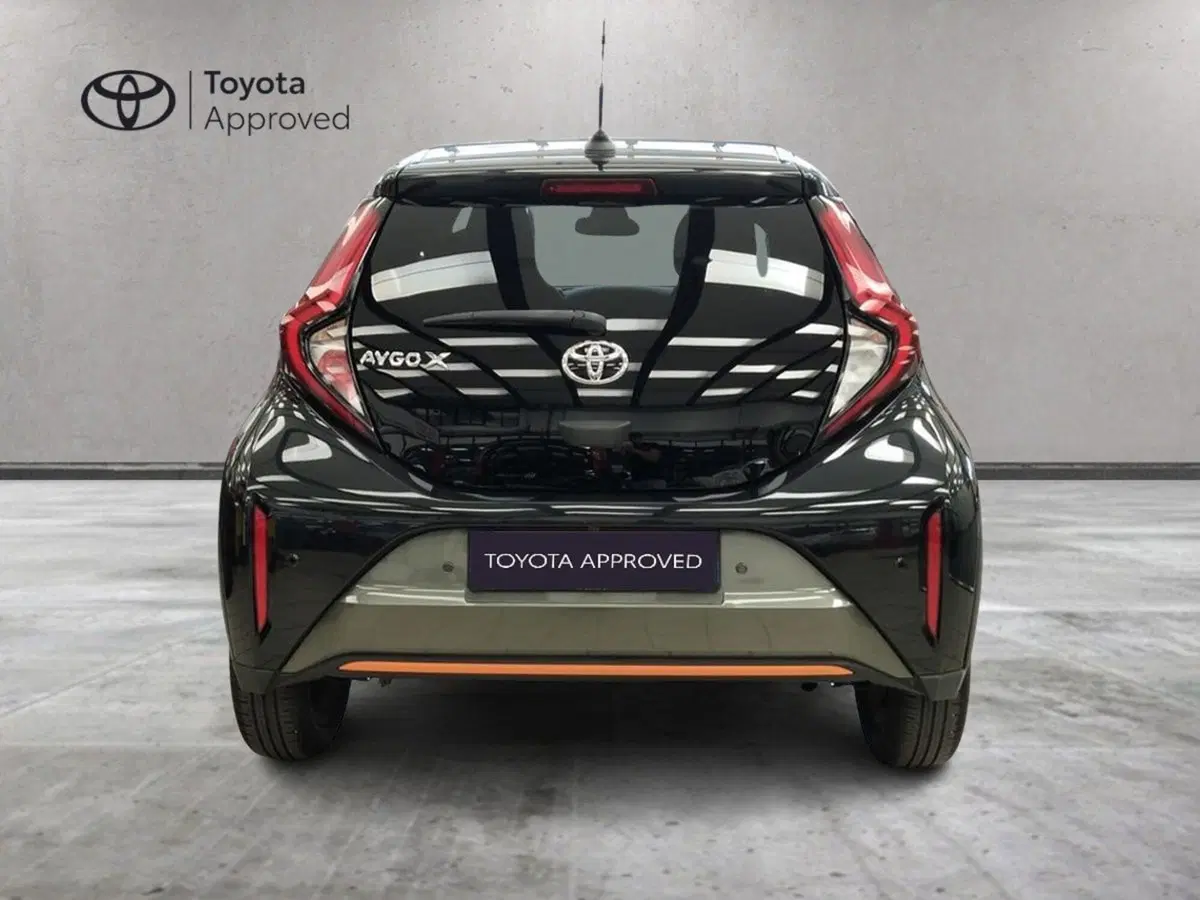 Toyota Aygo X usata a Roma (12)