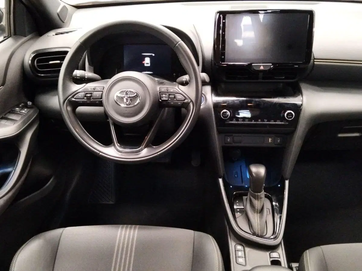 Toyota Yaris Cross usata a Roma (8)