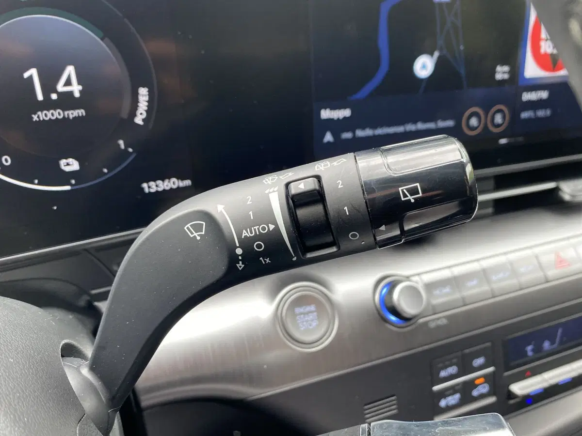 Hyundai Kona usata a La Spezia (10)
