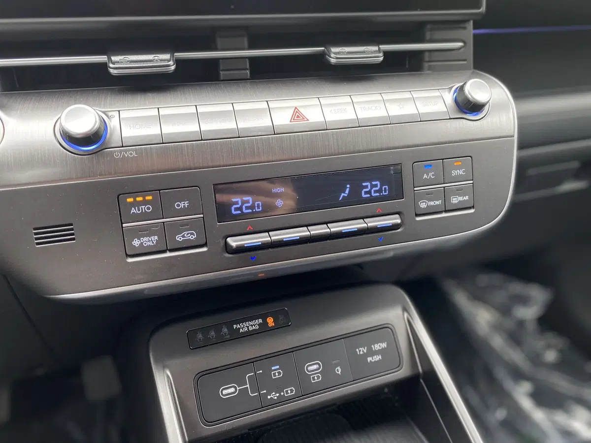 Hyundai Kona usata a La Spezia (15)