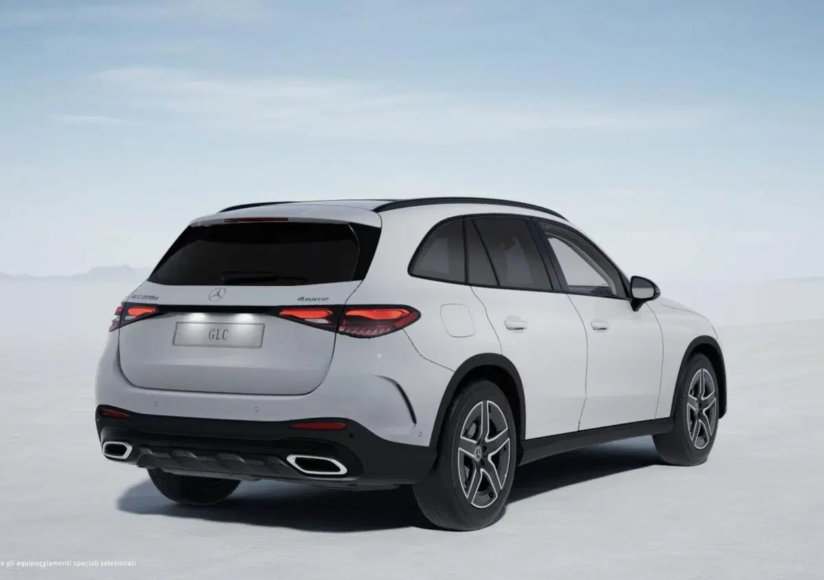 Mercedes-Benz GLC nuova a Bergamo (2)