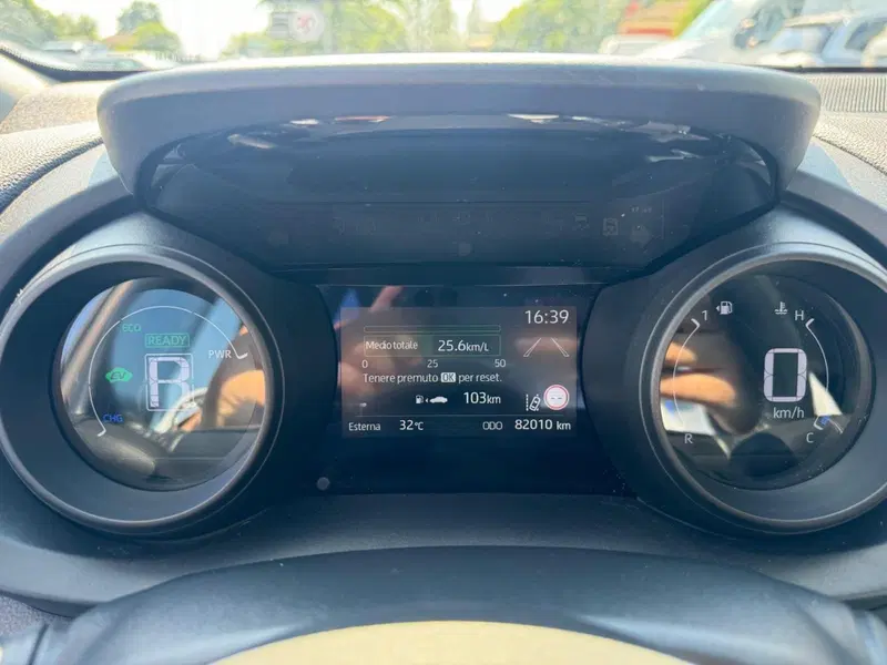 Toyota Yaris usata a Modena (10)