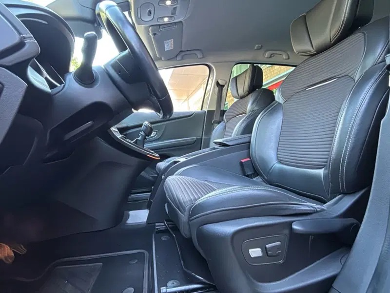 Renault Grand Scénic usata a Bologna (8)