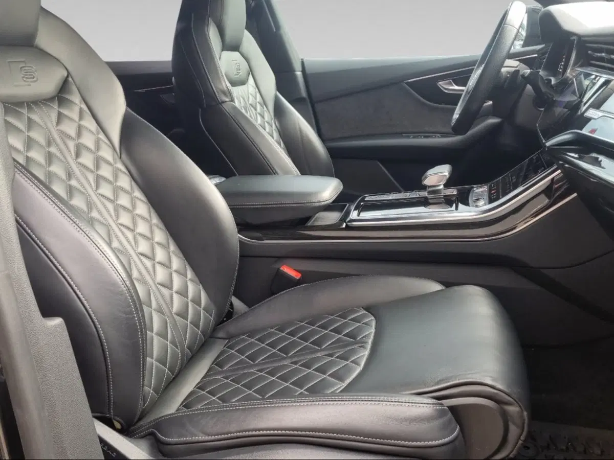 Audi Q8 usata a Livorno (12)