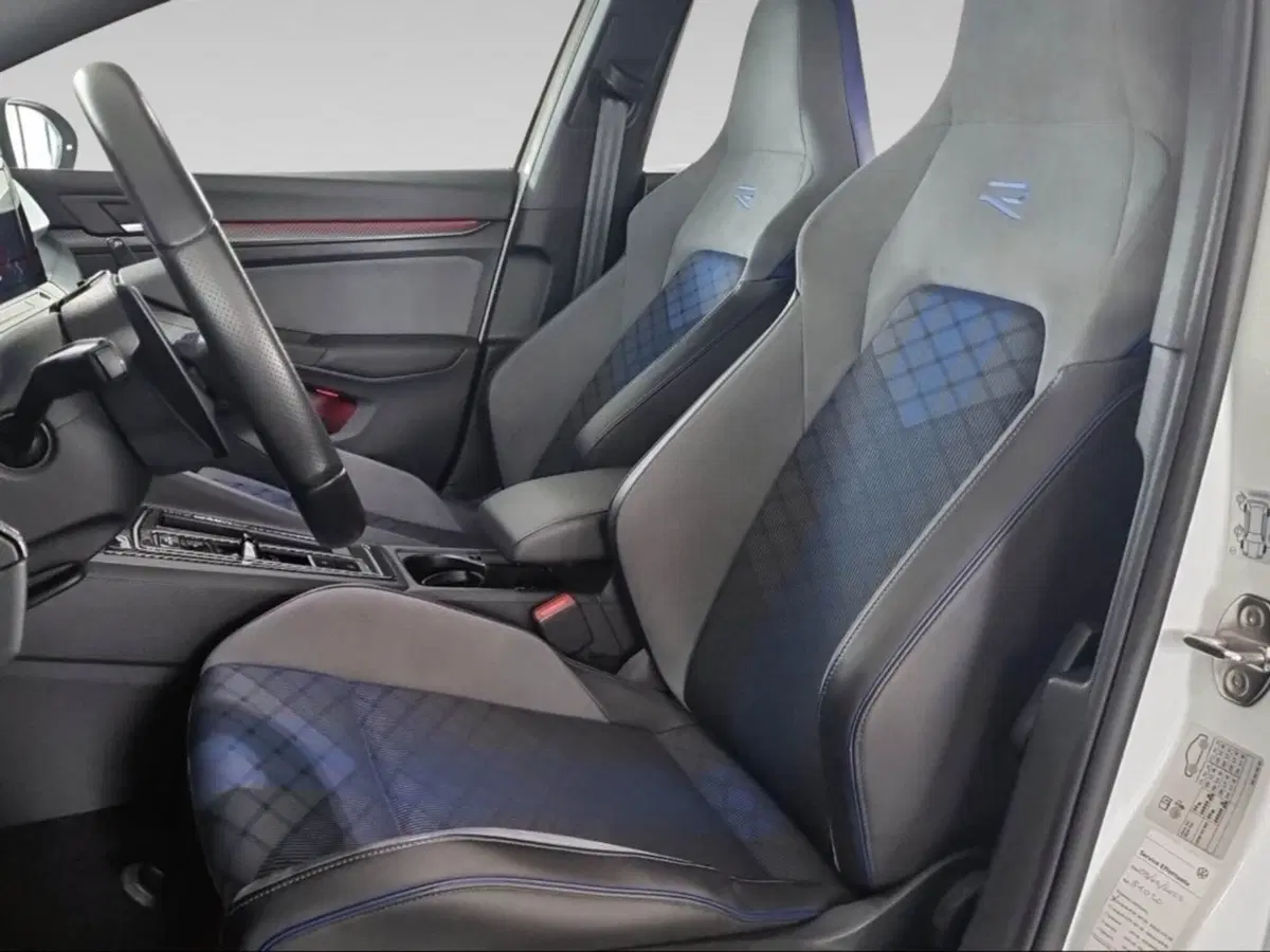 Volkswagen Golf usata a Pisa (10)