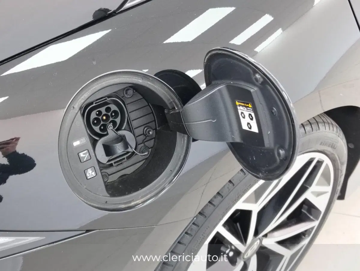 Hyundai Ioniq 5 usata a Como (18)