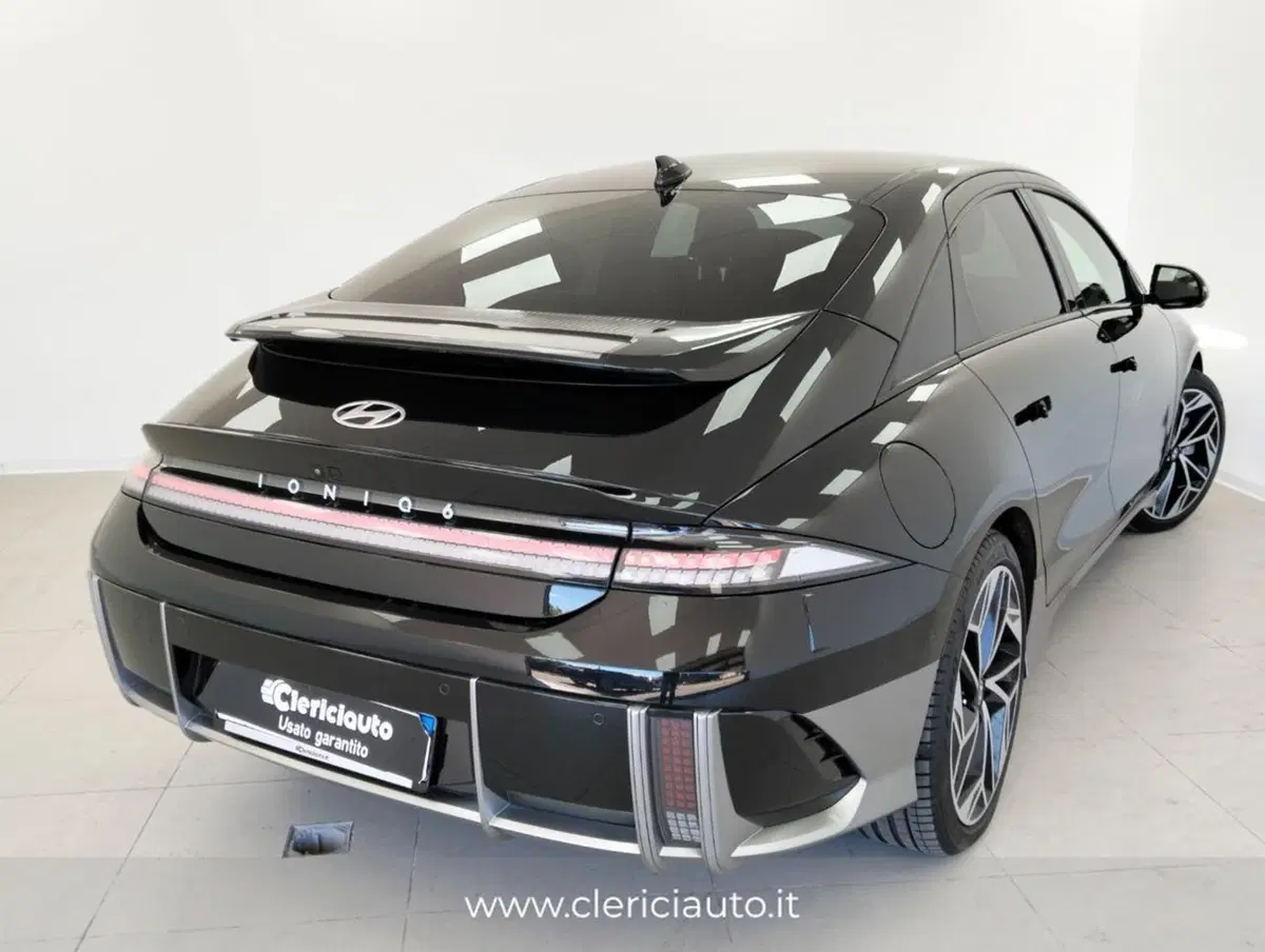 Hyundai Ioniq 5 usata a Como (2)