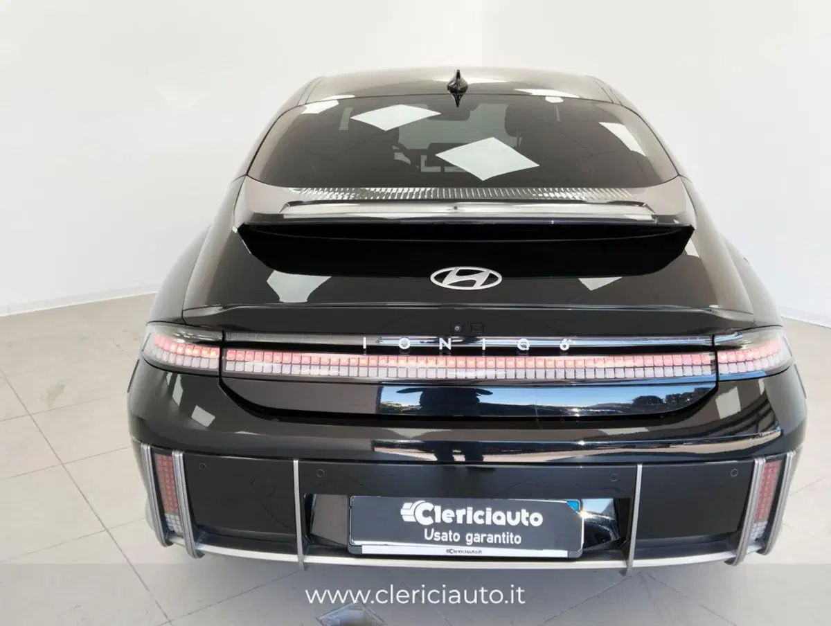 Hyundai Ioniq 5 usata a Como (7)