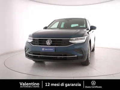 Volkswagen Tiguan 2.0 TDI SCR Life del 2023 usata a Roma