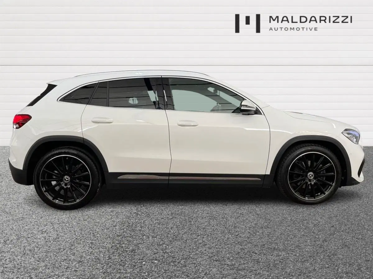 Mercedes-Benz GLA SUV usata a Bari (5)