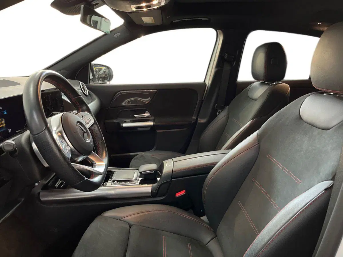 Mercedes-Benz GLA SUV usata a Bari (7)