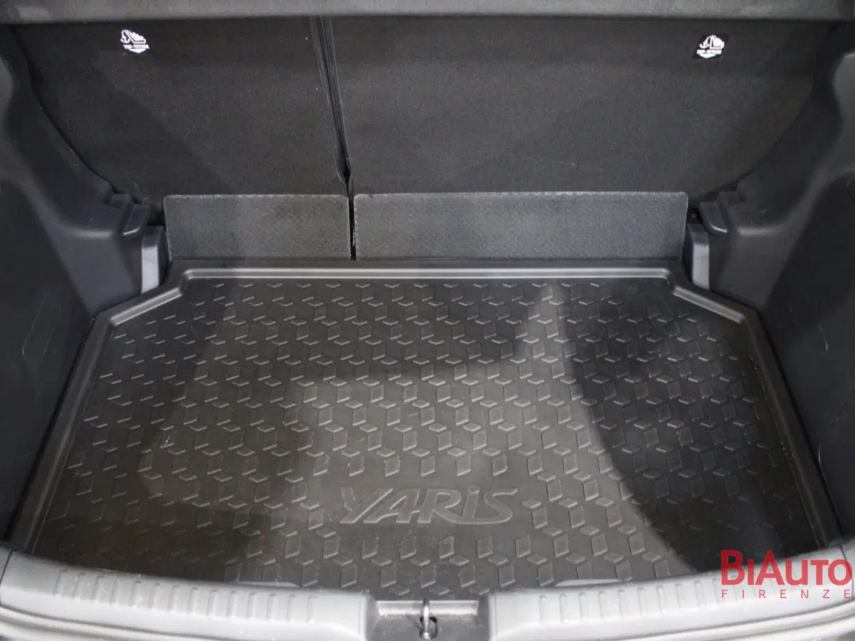 Toyota Yaris usata a Firenze (8)