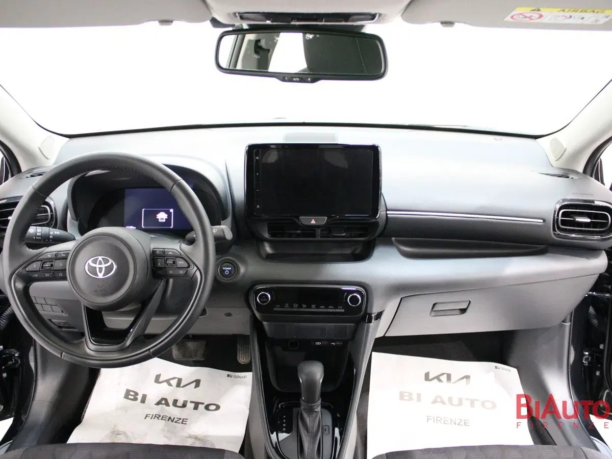 Toyota Yaris usata a Firenze (9)