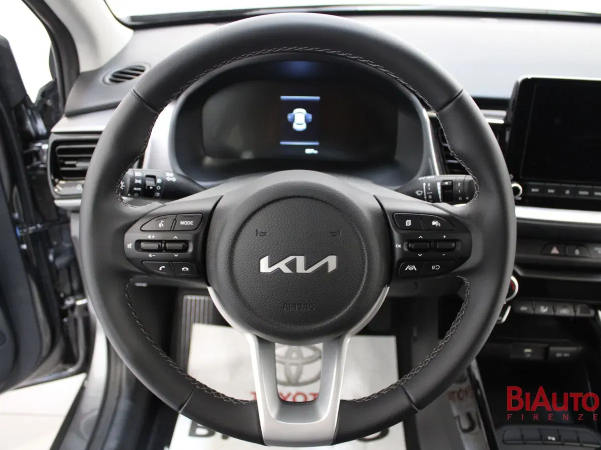 Kia Stonic usata a Firenze (10)