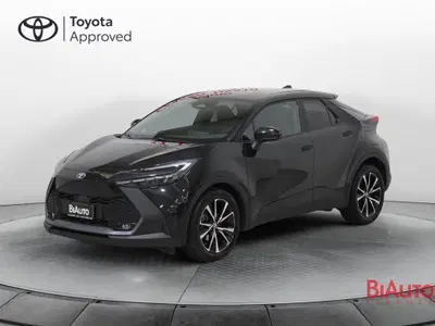 Toyota Toyota C-HR 1.8 hev Trend fwd e-cvt del 2024 usata a Sesto Fiorentino