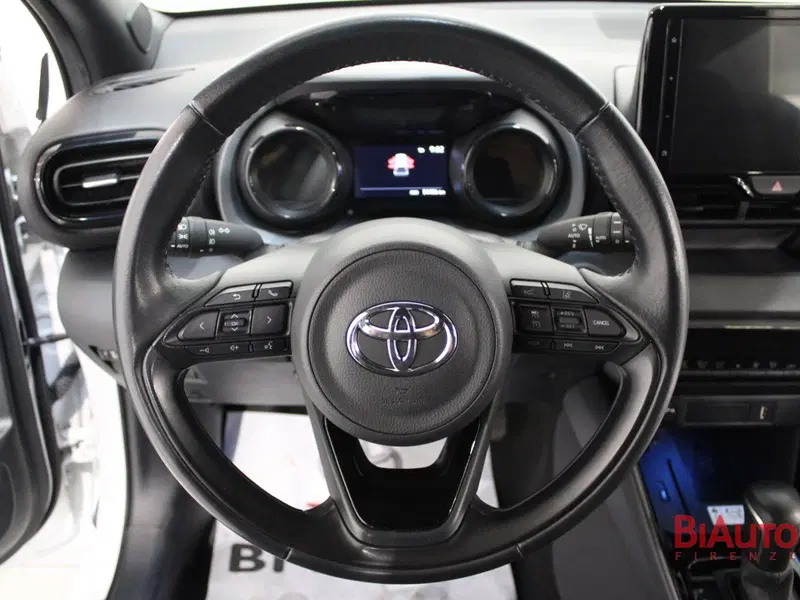 Toyota Yaris usata a Firenze (11)