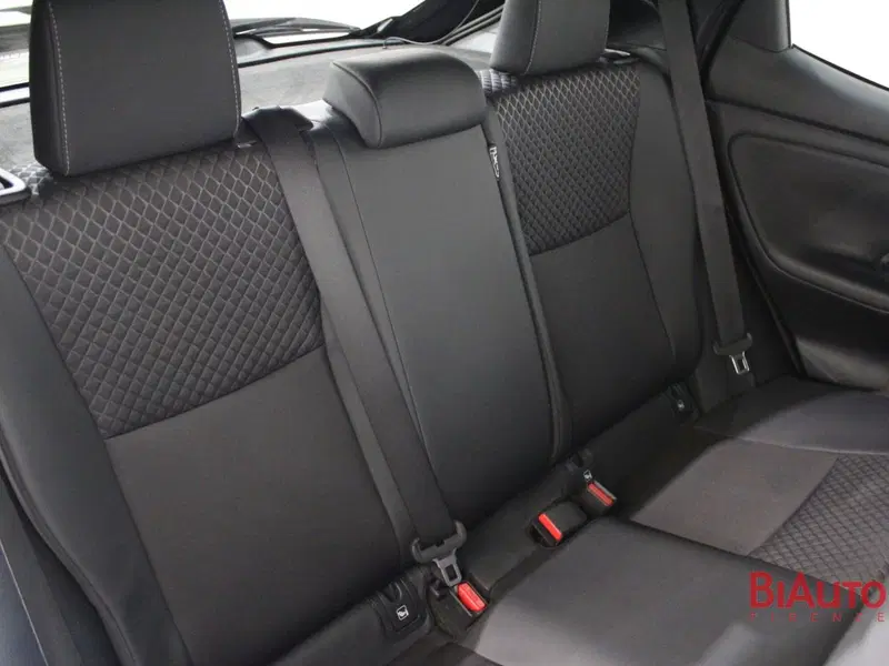 Toyota Yaris usata a Firenze (8)