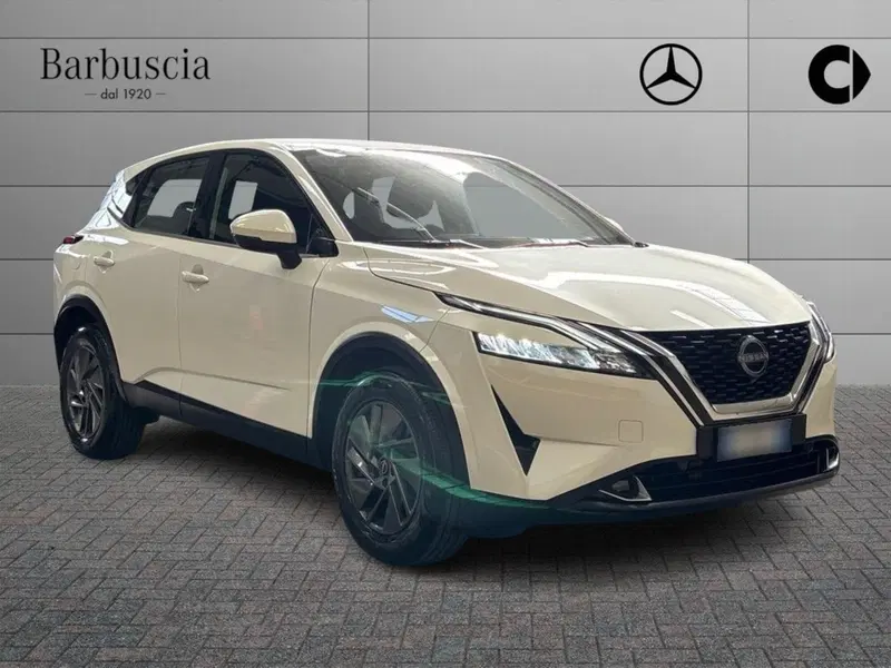 Nissan Qashqai usata a Pescara (2)