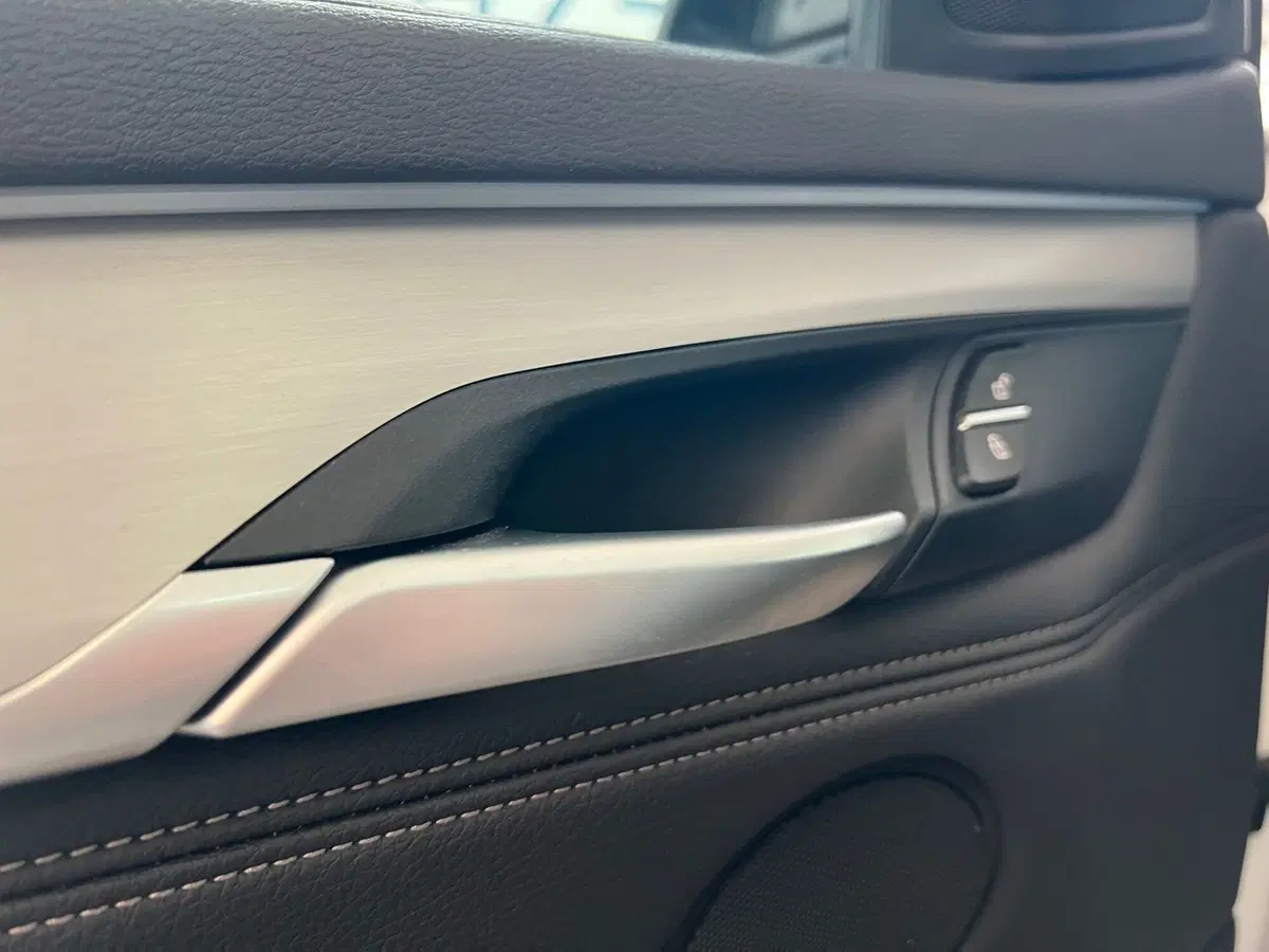 BMW X6 usata a Bari (15)