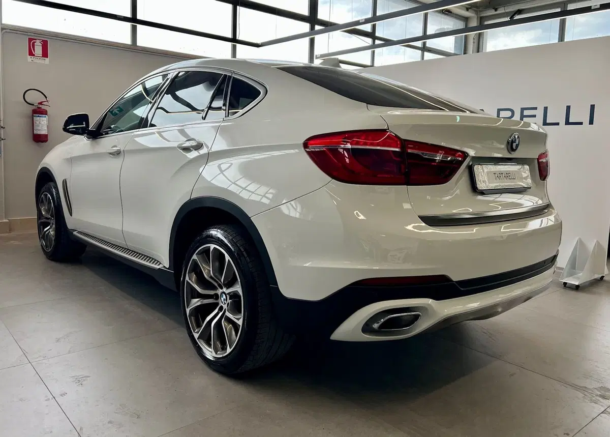 BMW X6 usata a Bari (7)