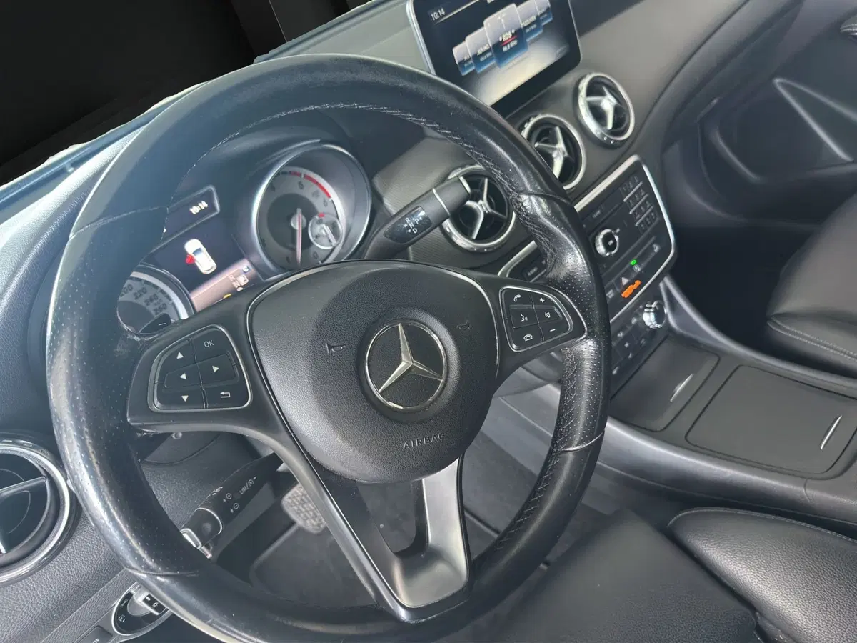 Mercedes-Benz GLA SUV usata a Cosenza (10)
