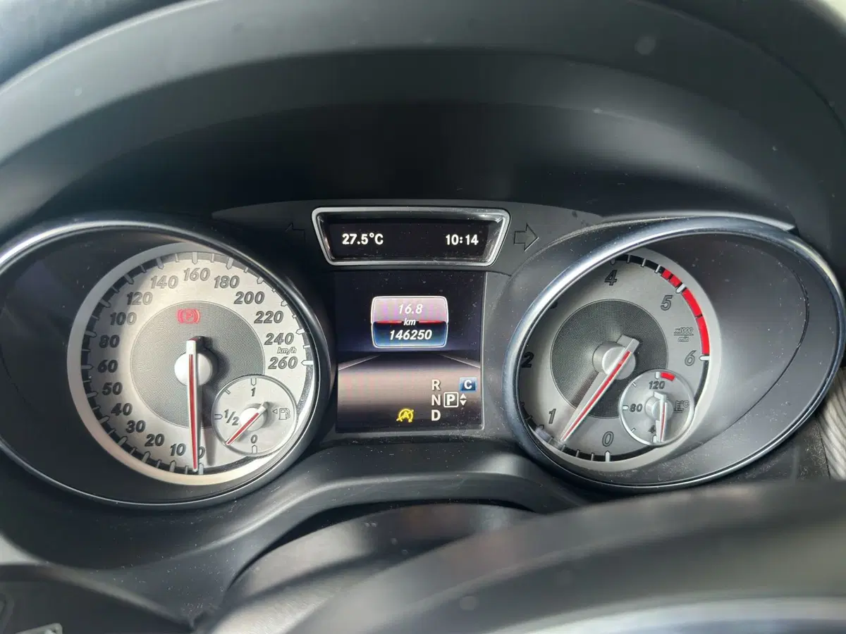 Mercedes-Benz GLA SUV usata a Cosenza (11)