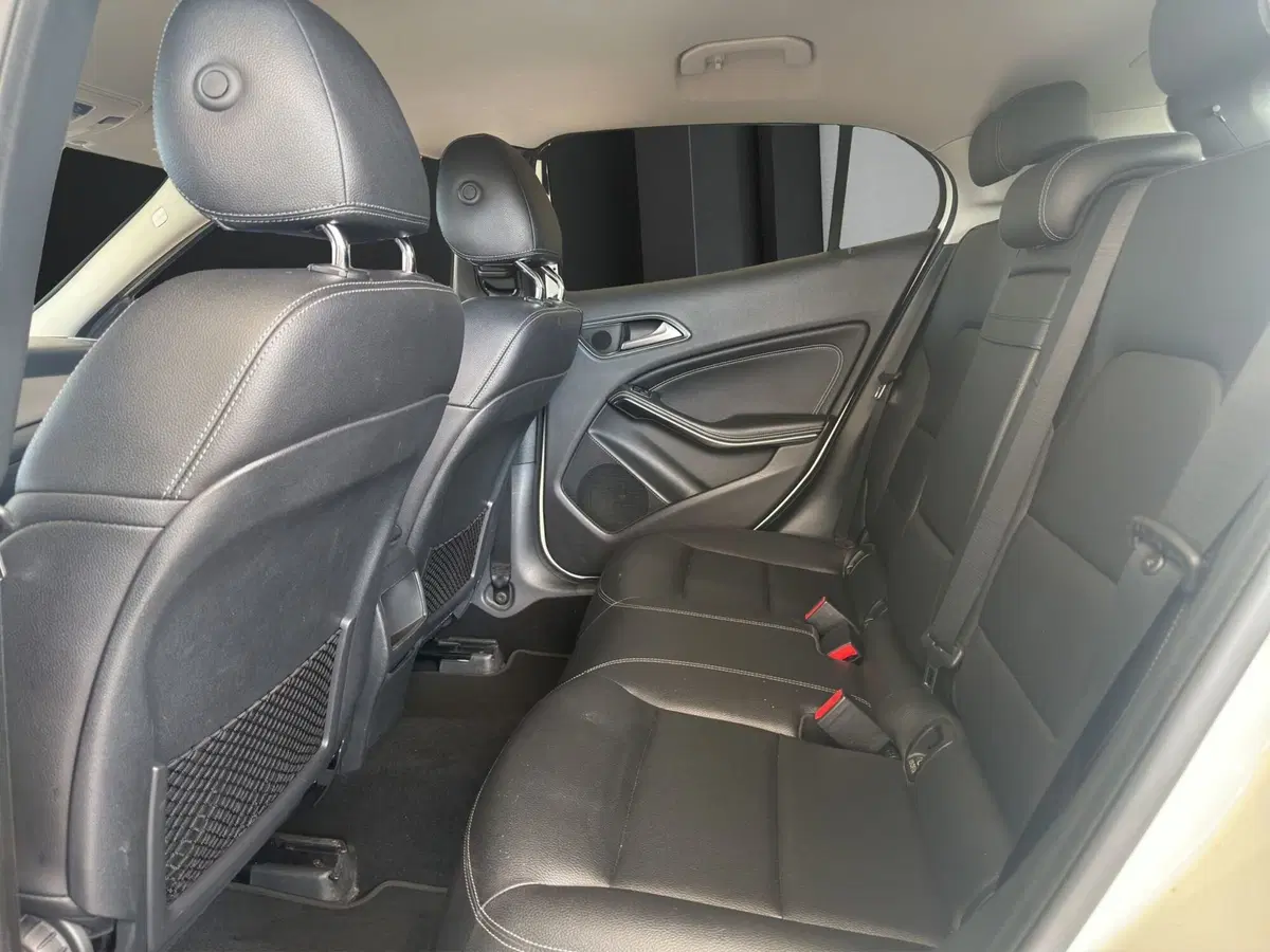 Mercedes-Benz GLA SUV usata a Cosenza (13)