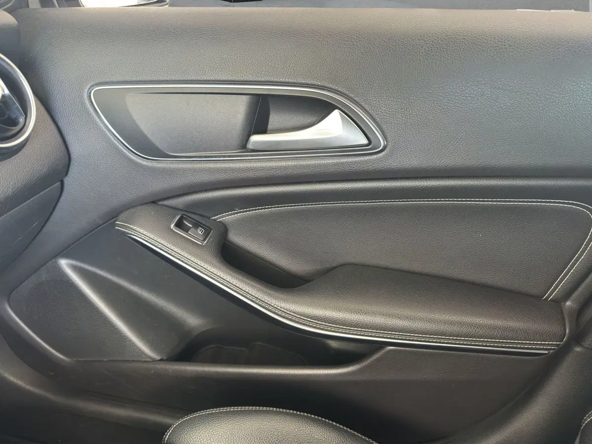 Mercedes-Benz GLA SUV usata a Cosenza (17)