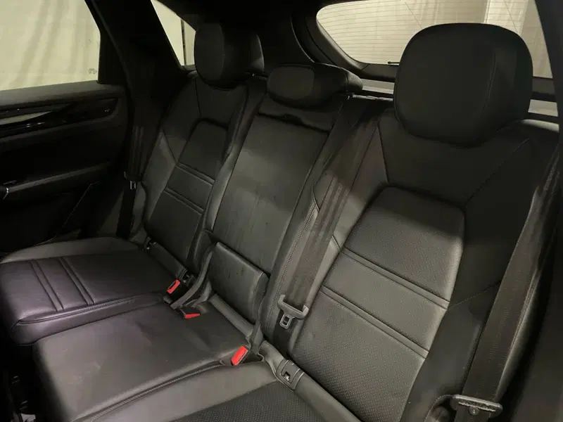 Porsche Cayenne usata a Ancona (13)