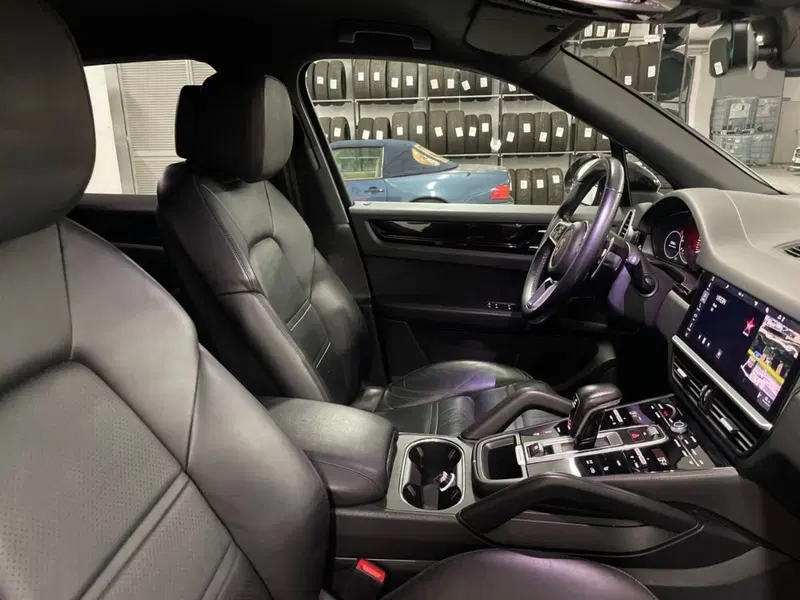 Porsche Cayenne usata a Ancona (14)