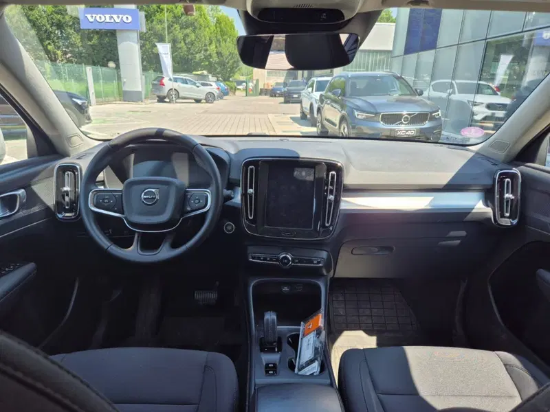 Volvo XC40 usata a Como (9)