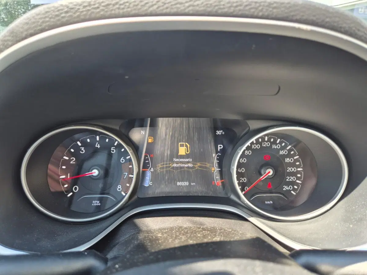 Jeep Compass usata a Como (10)