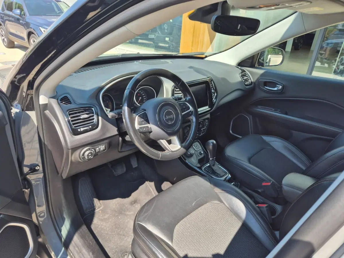 Jeep Compass usata a Como (8)