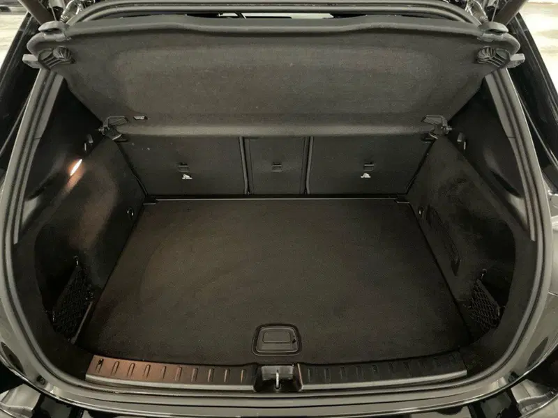 Mercedes-Benz GLA SUV usata a Macerata (7)