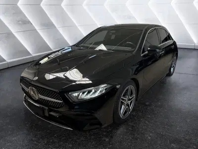 Mercedes-Benz Classe A 180 d AMG Line Advanced Plus auto del 2023 usata a Napoli