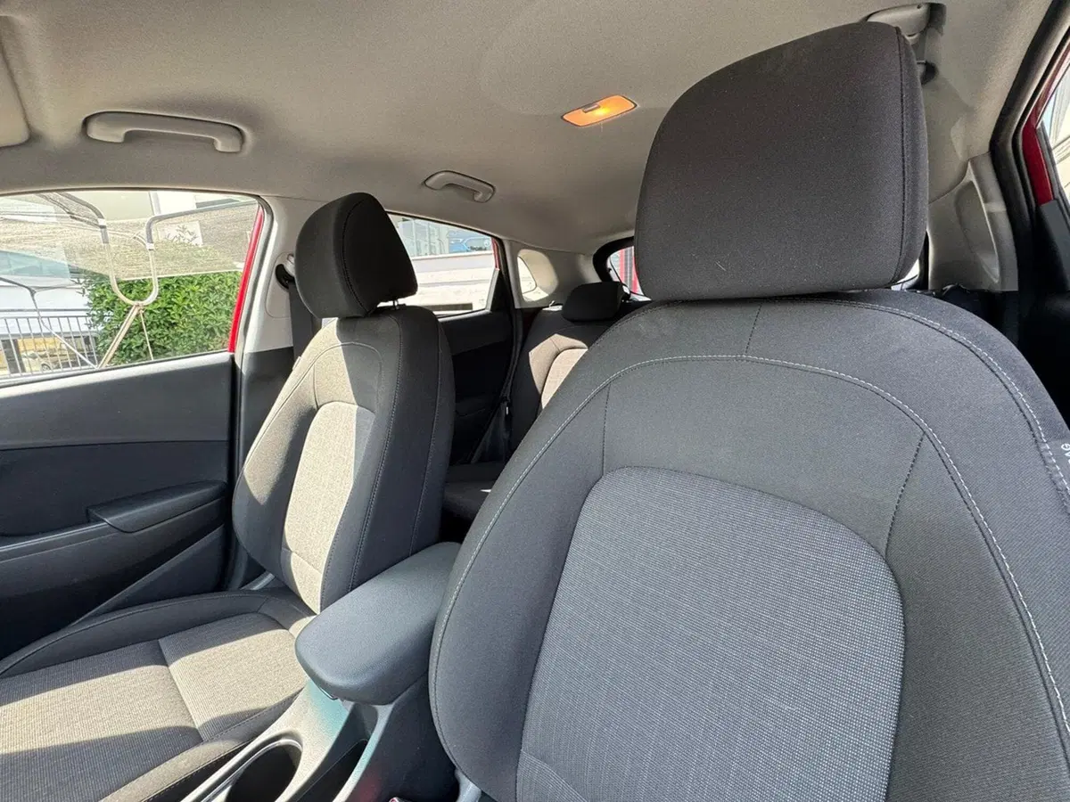 Hyundai Kona usata a Pavia (11)